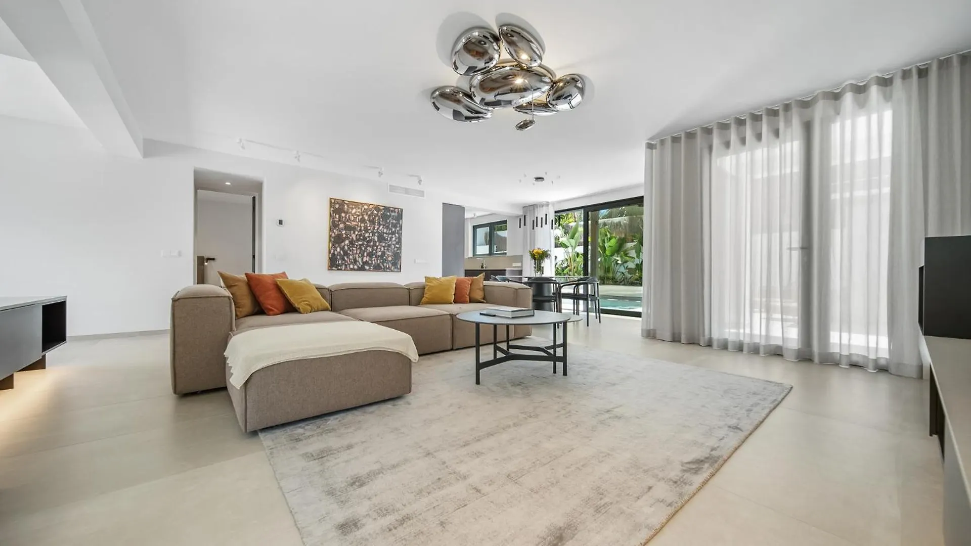 Villa Rio Verde Beachfront Marbella 0*,