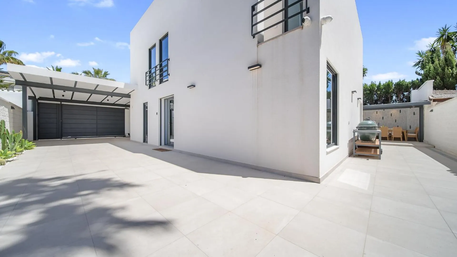 Villa Rio Verde Beachfront Marbella Spain