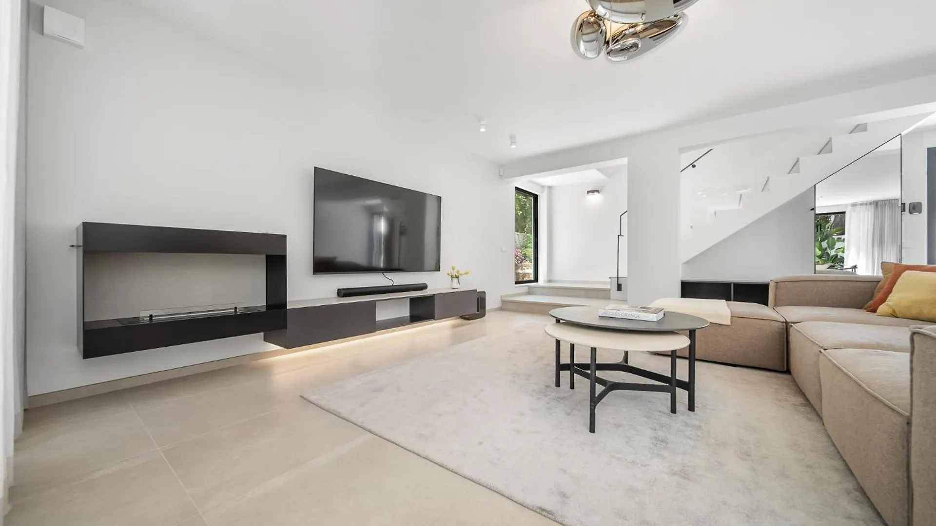 Villa Rio Verde Beachfront Marbella